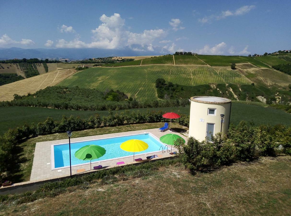 Agriturismo Terra Dei Falchi Castilenti Eksteriør bilde